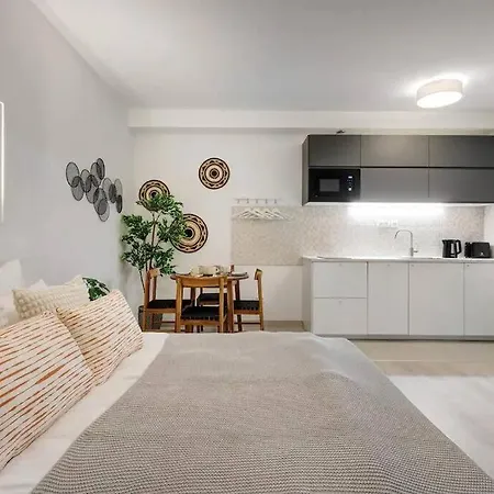 Terrace Vista-modern 2br Retreat