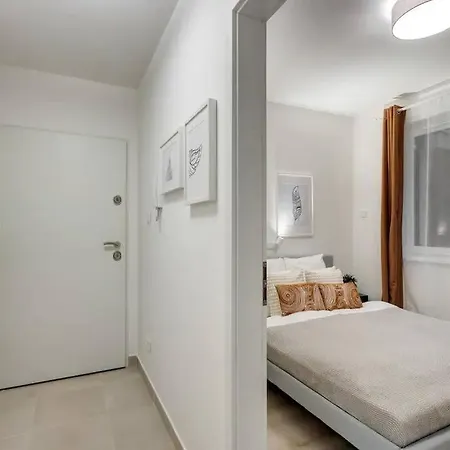 Terrace Vista-modern 2br Retreat Budapest