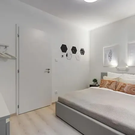Apartment Terrace Vista-modern 2br Retreat *
