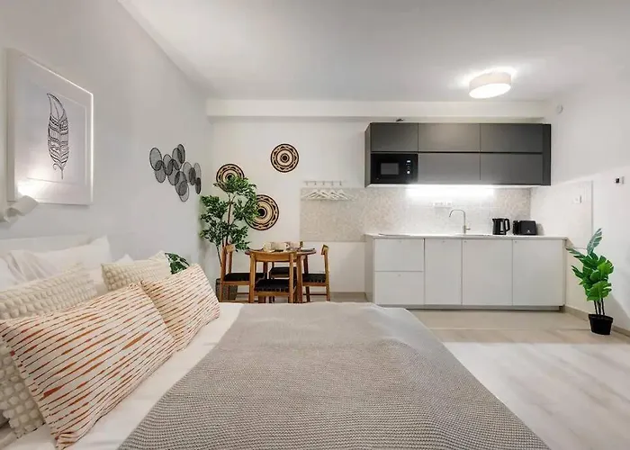 Terrace Vista-modern 2br Retreat